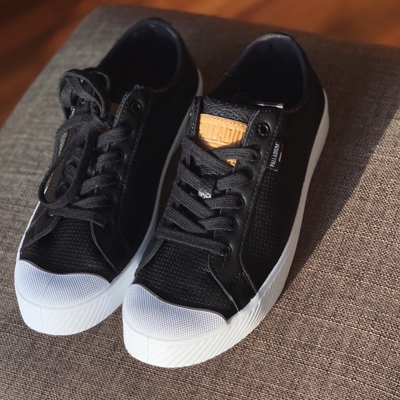 palladium shoes black